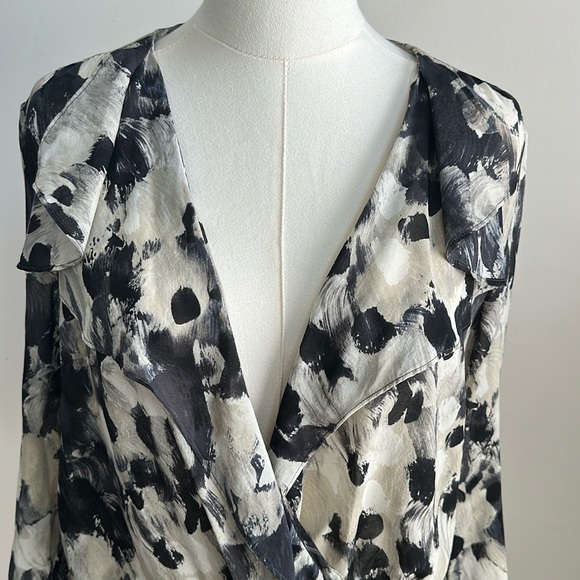 Classiques Entier Womens‎ Silk Semi Sheer Lightweight Feminine Chic Blouse M - Picture 3 of 9